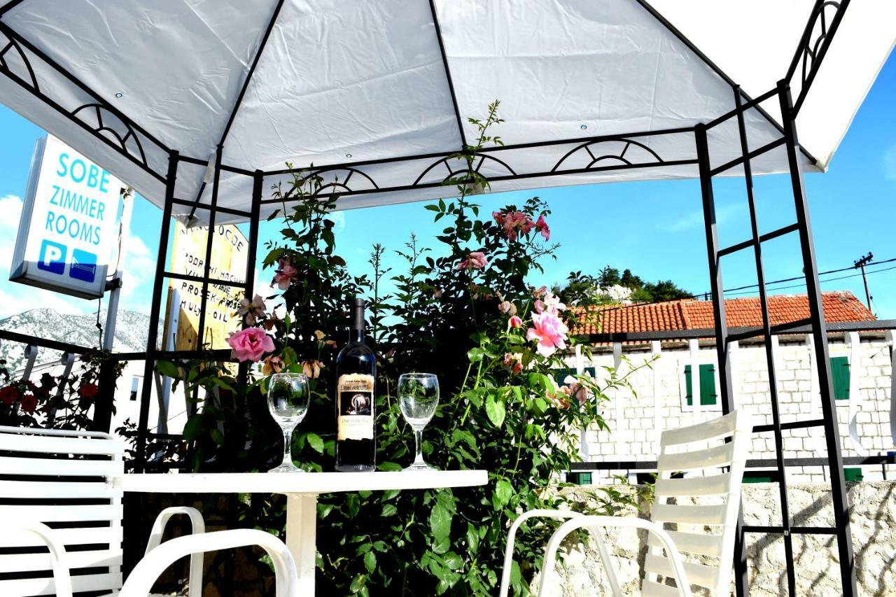 Holiday Room Macukin Брела Екстер'єр фото